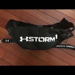under armour hip pack